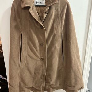 Juli De Roma Women's Vintage Tan Cape Coat